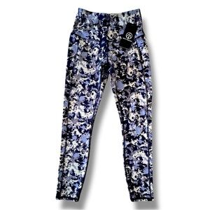 New Move Theology 7/8 Legging Side Pockets Abstract Print Women’s Size Small